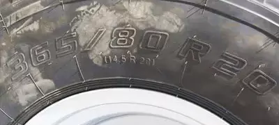 Lire les dimensions d'un pneu agricole