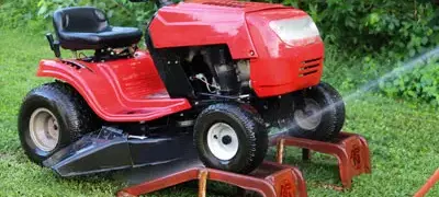 Règles d'entretien de votre tracteur tondeuse
