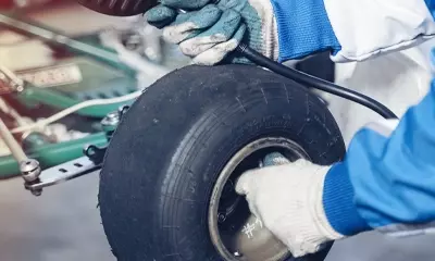 Choisir et changer un pneu de kart