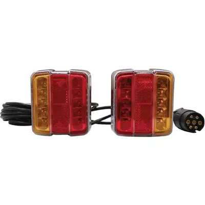 2 feux arrière carré reliés TECHNI-POWER - magnétique - 4 fonctions - câble 7,5m - entre-feux 2,2m